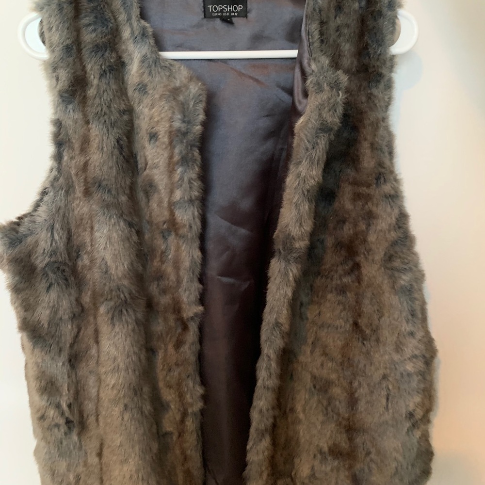 Top shop fur vest